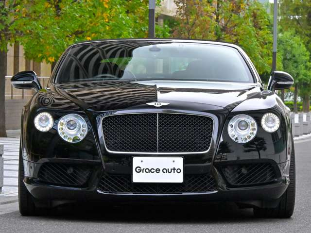 コンチネンタルGTコンバーチブルV8 4WD