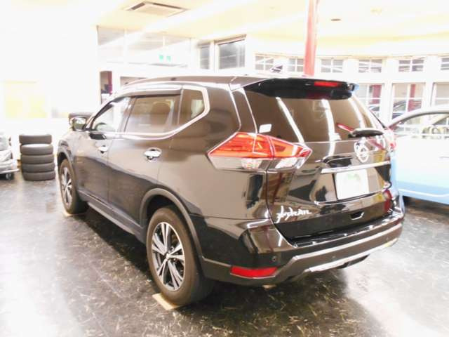 エクストレイル2.0 20Xi 4WD