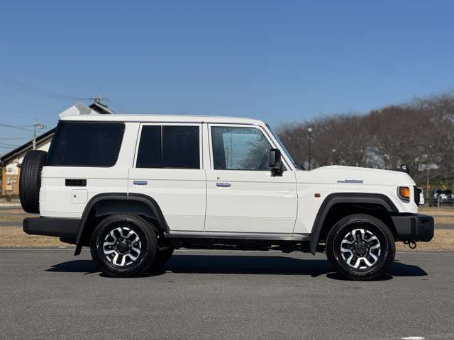 �����D�݂̃J�X�^���R���v���[�g�J�[�������k���������܂��B�G�A���E�A���~�z�C�[���E�����Ȃǂ����k�������������f���X�^�ETRD������舵���X��