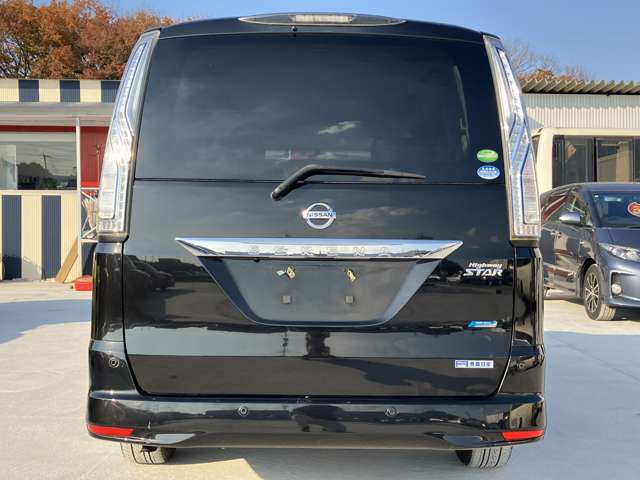 セレナ2.0 ハイウェイスター アドバンスドセーフティパッケージ 4WD