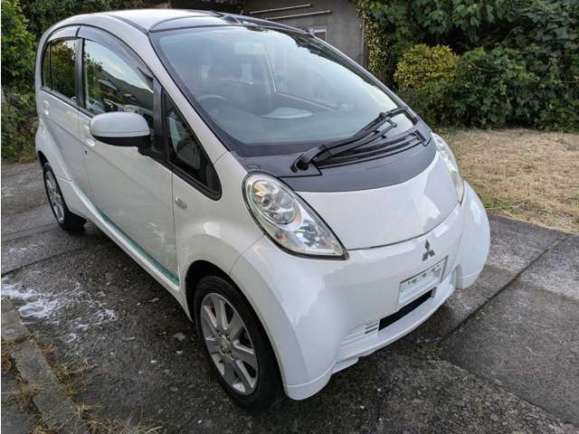 i-MiEVベースグレード