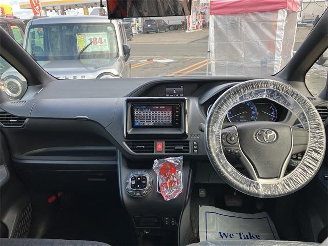 ヴォクシー1.8 ハイブリッド V