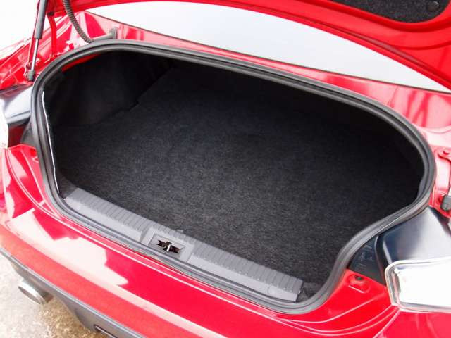 �e��I�[�g���[���戵�����B�ʏ�I�[�g���[���Œ�120�񂩂�A���R�ԍό^120��܂ŁA���q�l�̃j�[�Y�ɍ��������x�����@�����ē������Ă������܂��B�R���Ɏ��M�̖������q�l�����C�y�ɂ����k�������܂�