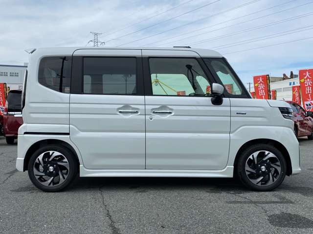 ���J�[�i�r�A�A���~�z�C�[���AHID���C�g���̃J�[�p�i��������舵���Ă��܂�������]������΂��Ђ����k����������