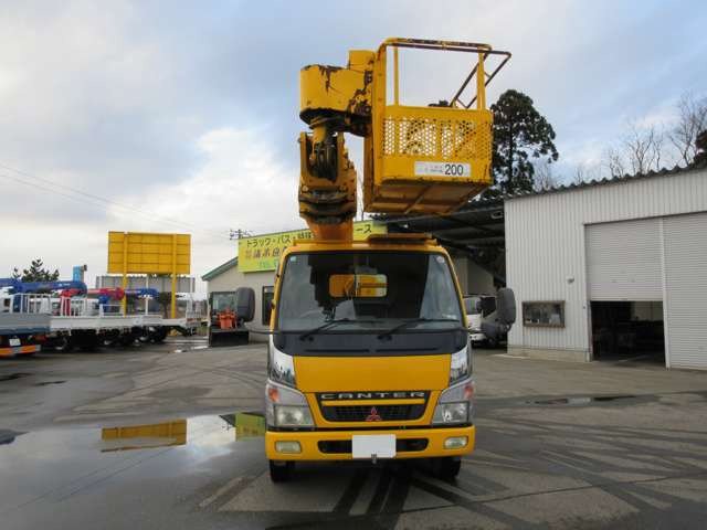 キャンター高所作業車