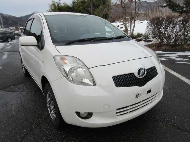 ヴィッツ1.3 F 4WD