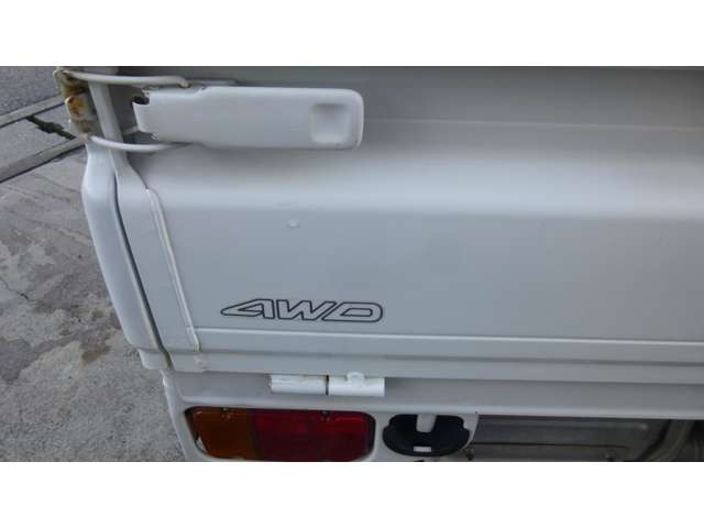 ���S���S�̃X�o��4WD�ł��B