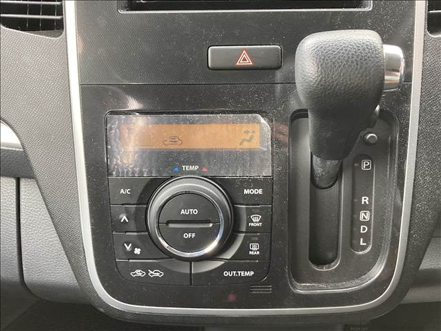 自社鈑金工場もありますので、万が一のキズ・ヘコミ・事故にも迅速にご対応させていただきます!