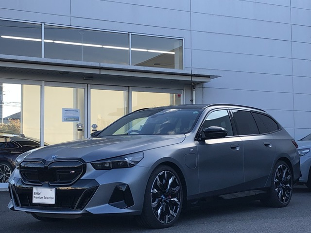 i5ツーリングM60 xドライブ 4WD