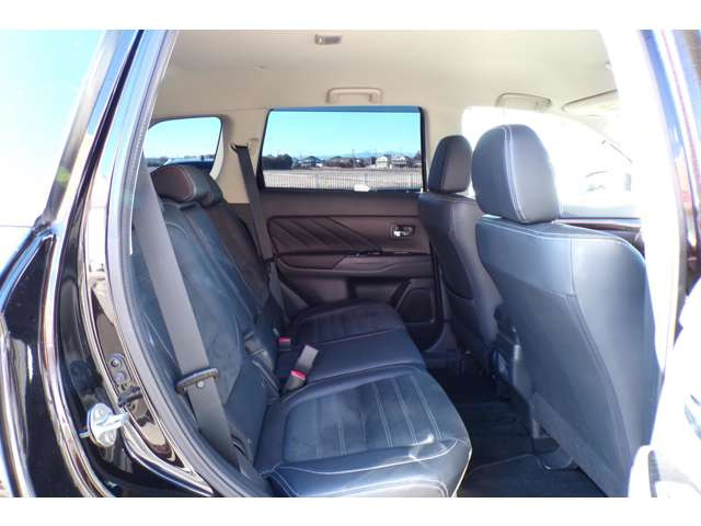 クロカンSUVのほかにもアルファード・エルグランド・セレナ・ステップワゴン・ヴォクシー・ヴェルファイア・オデッセイ・輸入車もポルシェカイエン ミニクロスオーバーオール4 キャプティバ等在庫しております