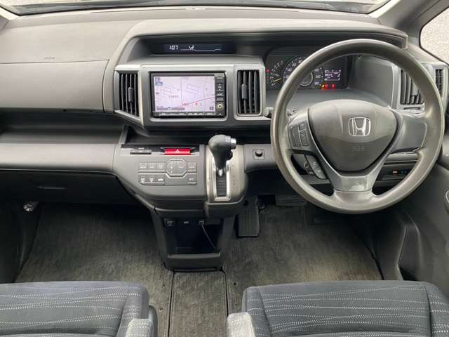 スリークロス滋賀店の展示車両は試乗が可能ですので、見て触って乗って、ご納得頂いた上でご購入頂けます!(試乗をご希望の方は事前にご予約下さい)