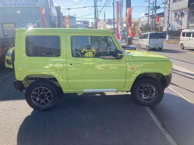 即納可納車1年半間まてない方に即納ジムニー入庫!御早めに他ベージュもあり好きなオプション可新車コンプリートOKカスタムベースお好きなアルミ/ナビ/リフトUP色々なプラン対応可能
