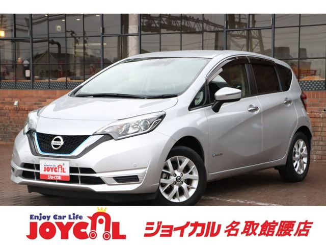 ノート(日産) 1.2 e-POWER X FOUR 4WD　走行距離無制限 一年保証 車検整備付き 中古車画像