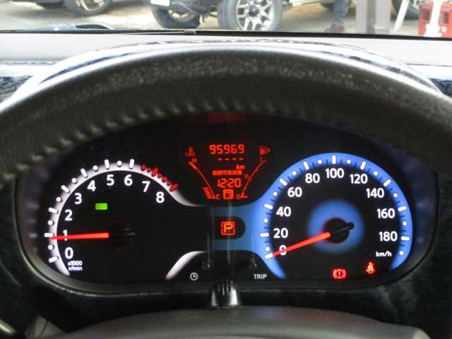 ����SD�i�r�EBluetooth�E�����Z�O�E�v����H�E�v�b�V���X�^�[�g�E�ЊO16AW�E�I�[�g�G�A�R���E�X�}�[�g�L�[�E���s95,969km