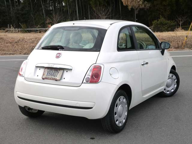 �^�A�j���A���Z���ɂ��o�ꂵ���t�B�A�b�g500�ł������ꂾ���f����Ƃ������Ƃ̌���ł��B���C�Ȃ�������̎Ԍɂɂ��̎q����܂��Ă��邾���ł����ƈႤ�i�F�Ɍ����Ă������ł�