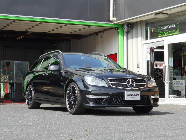CクラスワゴンAMG C63 パフォーマンスパッケージ