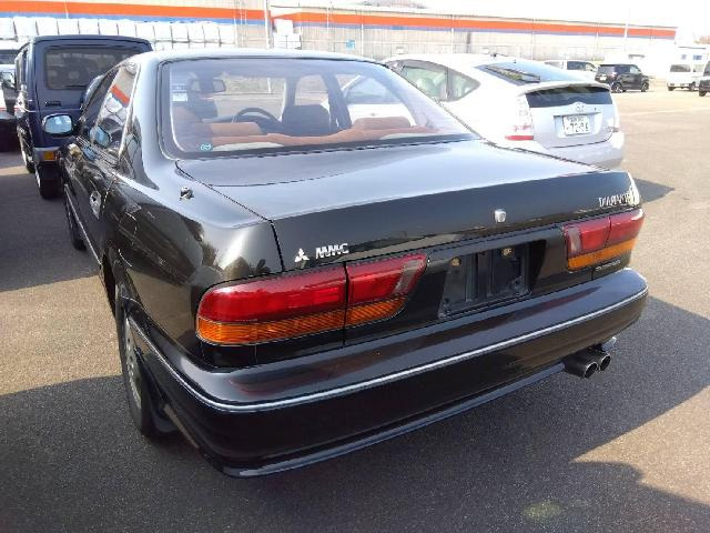 ディアマンテ3.0 30R-SE 4WD