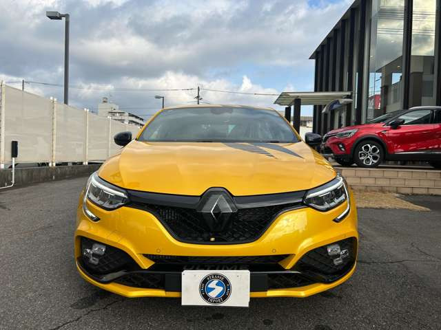 メガーヌスポール ウルティム EDC