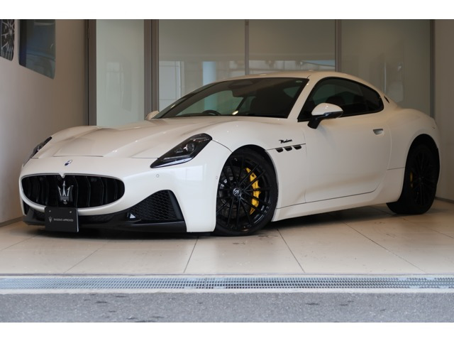 グラントゥーリズモ3.0 モデナ 4WD