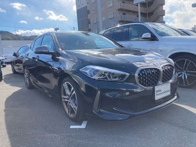 1シリーズM135i xドライブ 4WD