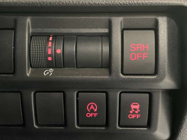 お車の機能や安全装備に関して気になる方は、ぜひ一度ご来店ください!その場でスタッフがご説明可能です!