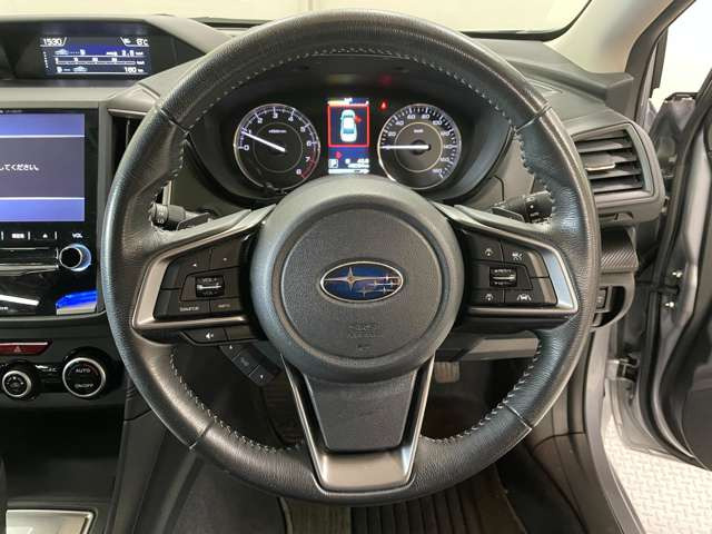 運転席周りに大きな傷、汚れ、へたりなどなく良質な状態です!