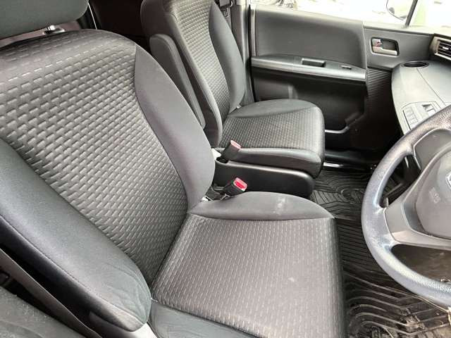 ���̋Ǝ҂ɂ������ې􂢁A�V�[�g�̃^�o�R�Ȃǂɂ��R�Q���̃��y�A��(�L��)�������Ă���܂��B