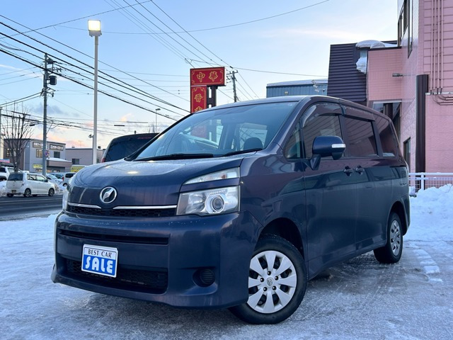 ヴォクシー(トヨタ) 2.0 X 4WD　後期型 7人乗り ナビバックモニターTV 中古車画像