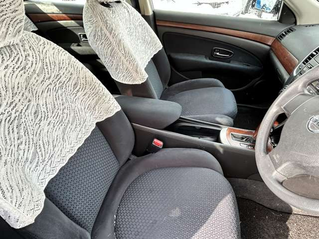 ���̋Ǝ҂ɂ������ې􂢁A�V�[�g�̃^�o�R�Ȃǂɂ��R�Q���̃��y�A��(�L��)�������Ă���܂��B