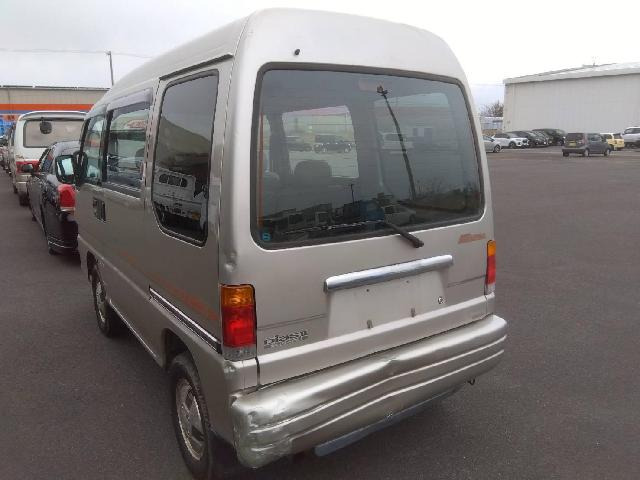 サンバーディアスIIスーパーチャージャーマレッサ 4WD