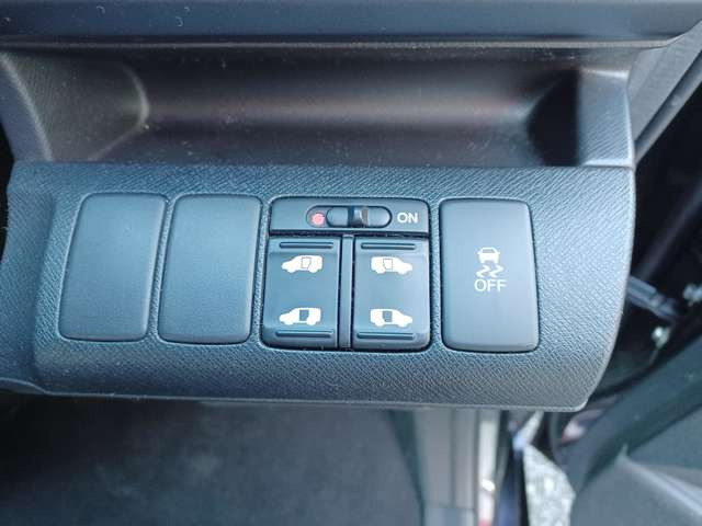 ステップワゴン2.0 スパーダ Z HDDナビ エディション