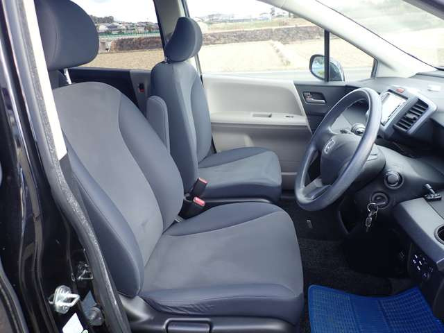 フリード1.5 G エアロ Lパッケージ