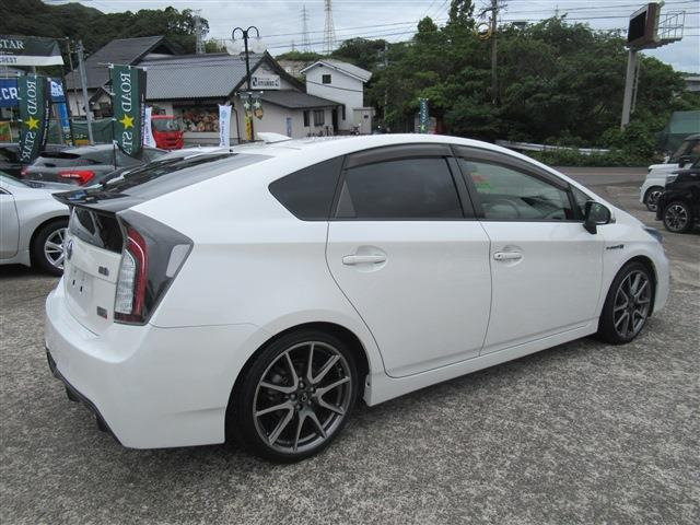 プリウス1.8 S ツーリングセレクション G's