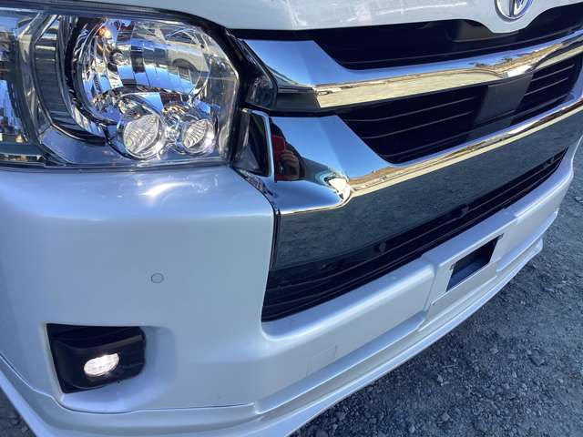 美品】ハイエース 7型 ダークプライムⅡフロントグリル