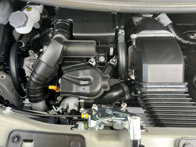 �l�C�̃M�A!�Җ]�̐V�^�o��!�e�F�i���ɂĂ��p��OK!�V�^�M�A�͑S���ʃJ�����̉掿���オ�胁�[�J�[�i�r�ɂ������HDMI���͂����Čg�т̃~���[�����O���\!