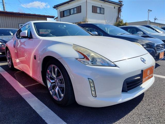 フェアレディZ Z34純正触媒、低走行 フェアレディZ Z34純正触媒、低走行