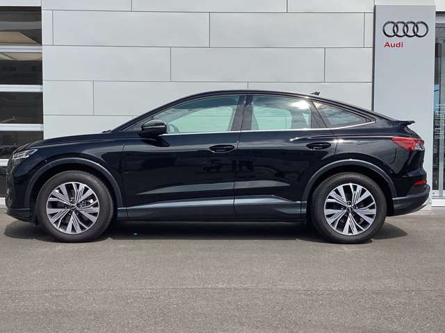 Q4スポーツバックe-tron40 アドバンスド