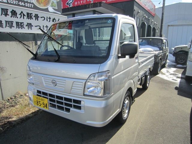 クリッパートラックDX セーフティパッケージ 4WD