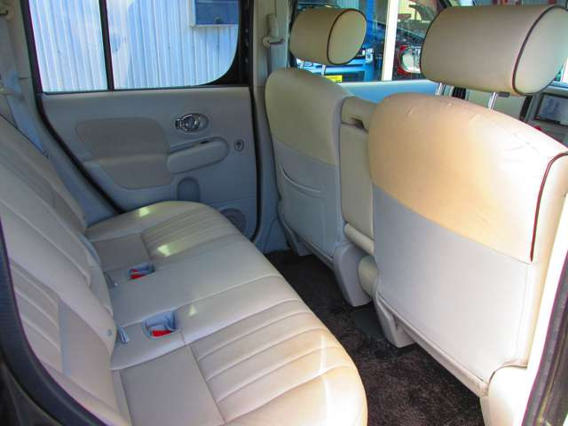 値下げ！！　Ｈ２６年式　キューブ　５万キロ　ナビ・ＴＶ・ＥＴＣ・革シート　車検付 値下げ！！ H26年式 キューブ 5万キロ ナビ・TV・ETC