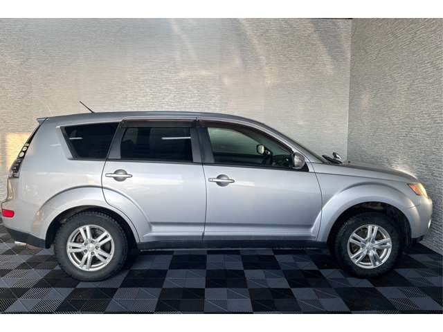 ETC�A�o�b�N�J�����A�h���C�u���R�[�_�[�Ȃǂ̃I�v�V�������t���������k�ɂ̂��Ă��܂�!