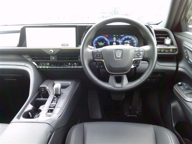 クラウンクロスオーバー2.5 G アドバンスト レザー パッケージ E-Four 4WD