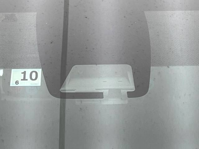 �y�g���^�Z�[�t�e�B�Z���X�z���s���ɑO���̎ԗ�����F�����A�Փ˂������Ȏ��͌x��ƃu���[�L�ŏՓˉ���Ɣ�Q�y�����A�V�X�g�B�����S�Ƀh���C�u�����y���݂��������܂��B