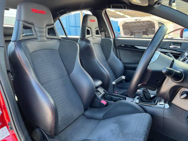 �yRECARO���o�P�b�g�V�[�g�z�l�ԍH�w�Ɋ�Â����ʈ����z�ɂ���č��ւ̕��S�Ⓑ���ԉ^�]���̔�J�������y������ڂŃ��J���Ƃ킩��X�|�[�e�B�ȃ��b�N�X�������ł��B