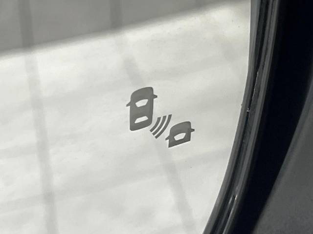 �y������p���m�z���s���A�h�A�~���[�̎��p�ɂȂ�₷���ӏ��Ɍ㑱�Ԃ��ڋ߂���ƃT�C�h�~���[�t�߂Ɍx����\���A�h���C�o�[�ɒ��ӊ��N�����Ă���܂��B