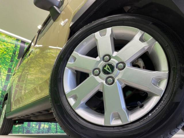 �y����15�C���`�A���~�z�C�[���z�O�ςɃ}�b�`���������A���~�z�C�[���𑕒����Ă���܂��B�e��ЊO�A���~�z�C�[����A�X�^�b�h���X�^�C�����戵�����Ă���܂��B���񂲑��k����������