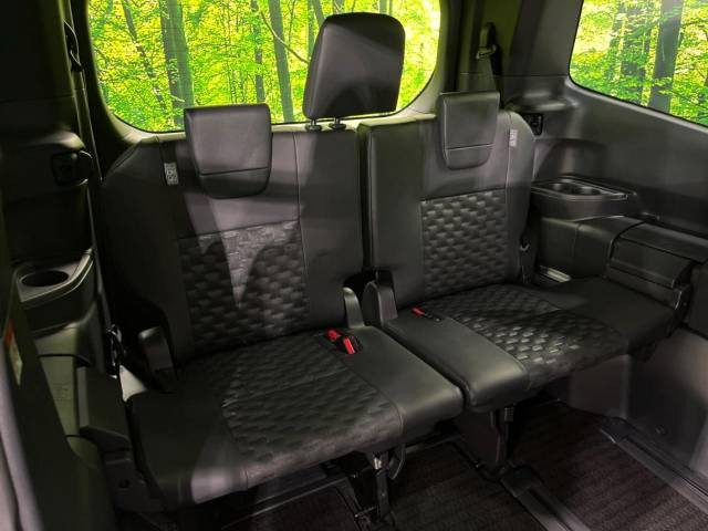 3��ڃV�[�g�͂�������ԗǍD����l�ł��������ƍ����Ē����܂��̂ŁA��l���ł̂��o���������N���N�ł��􂲉Ƒ��ŁA�C�̒m�ꂽ���ԂŁA�h���C�u�ɍs���̂��y���݂ł��ˁ�