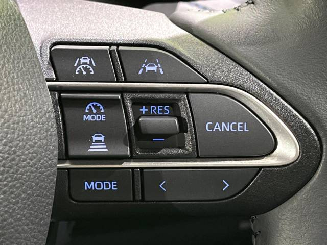 �y���[�_�[�N���[�Y�R���g���[���z�������H�ł̒��������s���y��!!�����ő��x��ۂN���[�Y�R���g���[�����A�Փˌy���V�X�e���ƘA�g���A�O���̎ԗ������m���ĎԊԂ�ۂ悤�ɑ��x���߂��Ă���܂�!!