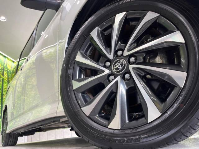 �y����17�C���`�A���~�z�C�[���z�O�ςɃ}�b�`���������A���~�z�C�[���𑕒����Ă���܂��B�e��ЊO�A���~�z�C�[����A�X�^�b�h���X�^�C�����戵�����Ă���܂��B���񂲑��k����������