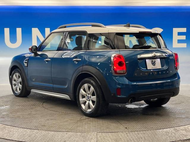 ●YANASEオートシステムズとの提携によって実現した高品質修理ネットワーク!大切なお車だから、万が一の修理でも「純正品質」をご提供。当店でご購入いただくお車にはメリットが数多くあります