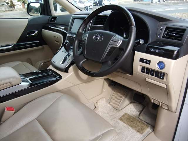 アルファードハイブリッド2.4 G Lパッケージ 4WD